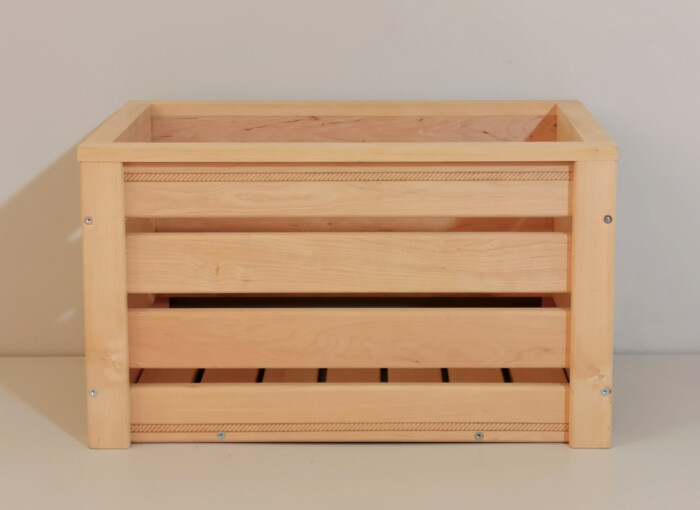 puidust kast, mänguasjakast,, hoiukast, puit kast, kast kaanega