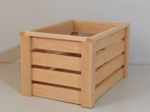 puidust kast, mänguasjakast,, hoiukast, puit kast, kast kaanega